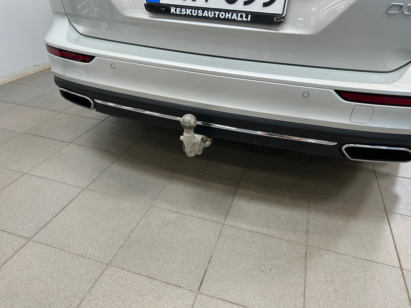 VOLVO V60 2021