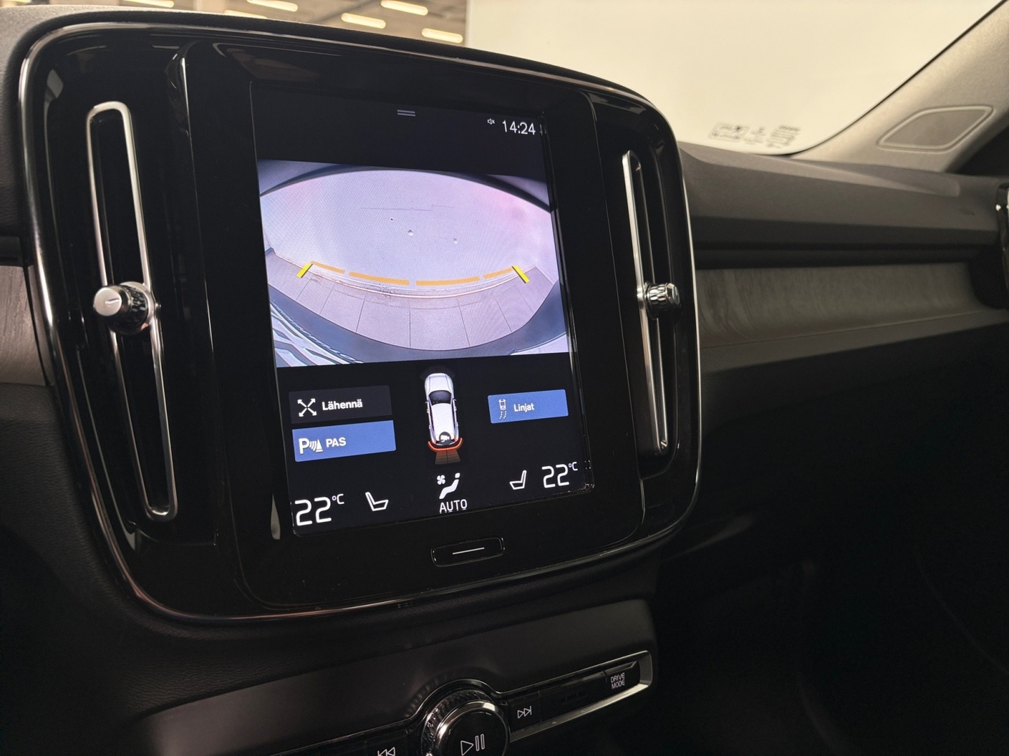VOLVO XC40 2020