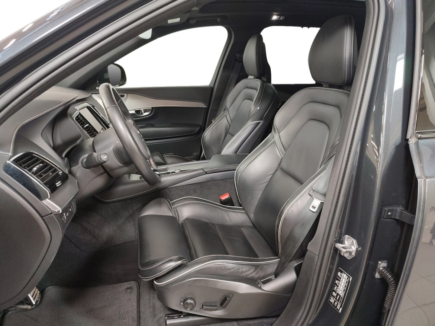 VOLVO XC90 2021