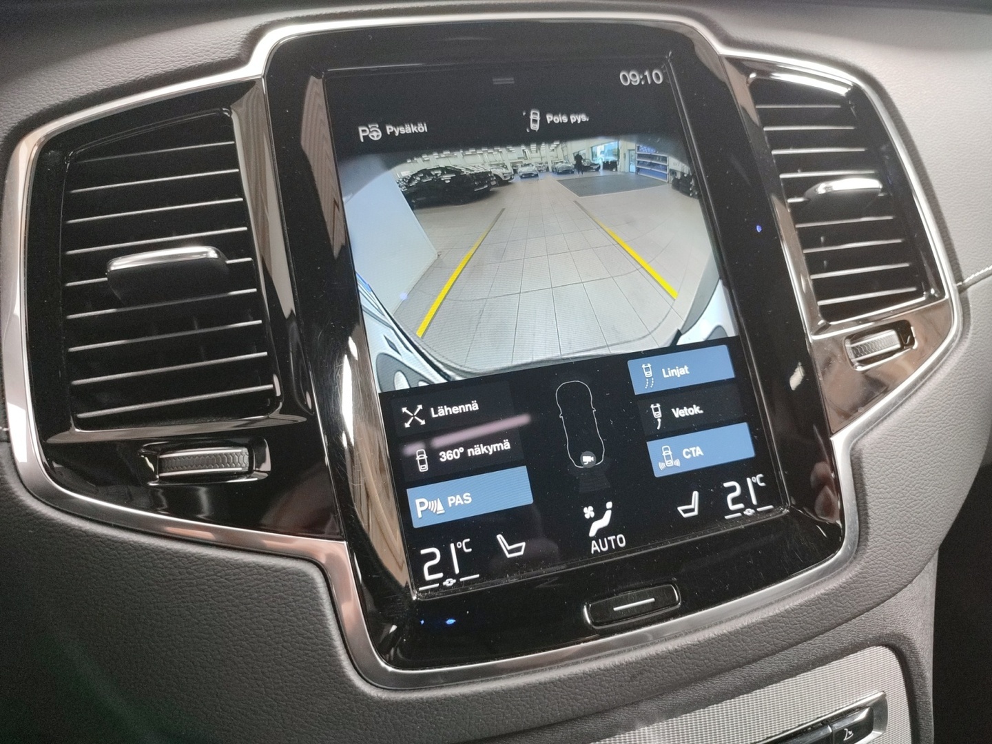 VOLVO XC90 2021