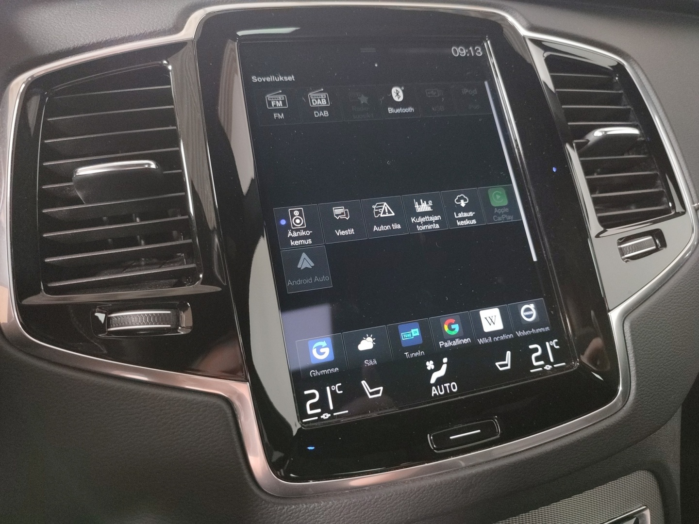 VOLVO XC90 2021