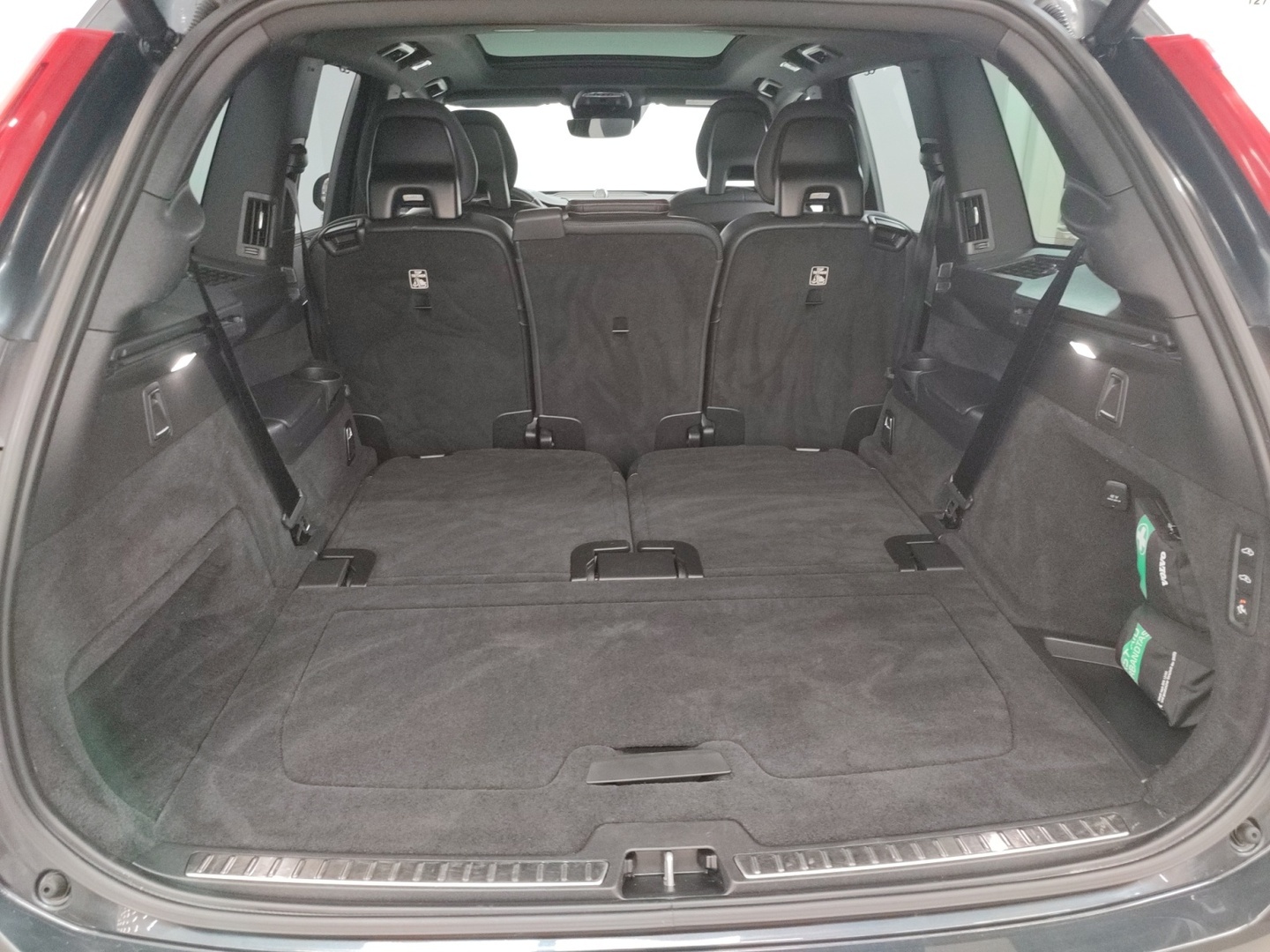 VOLVO XC90 2021