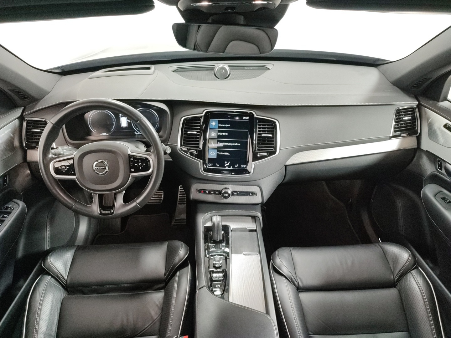 VOLVO XC90 2021