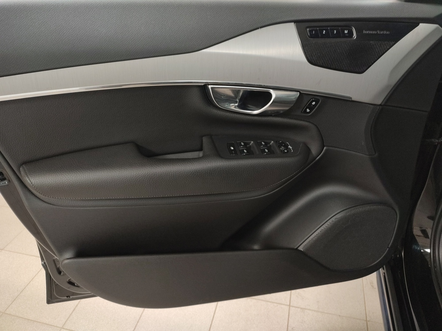 VOLVO XC90 2022