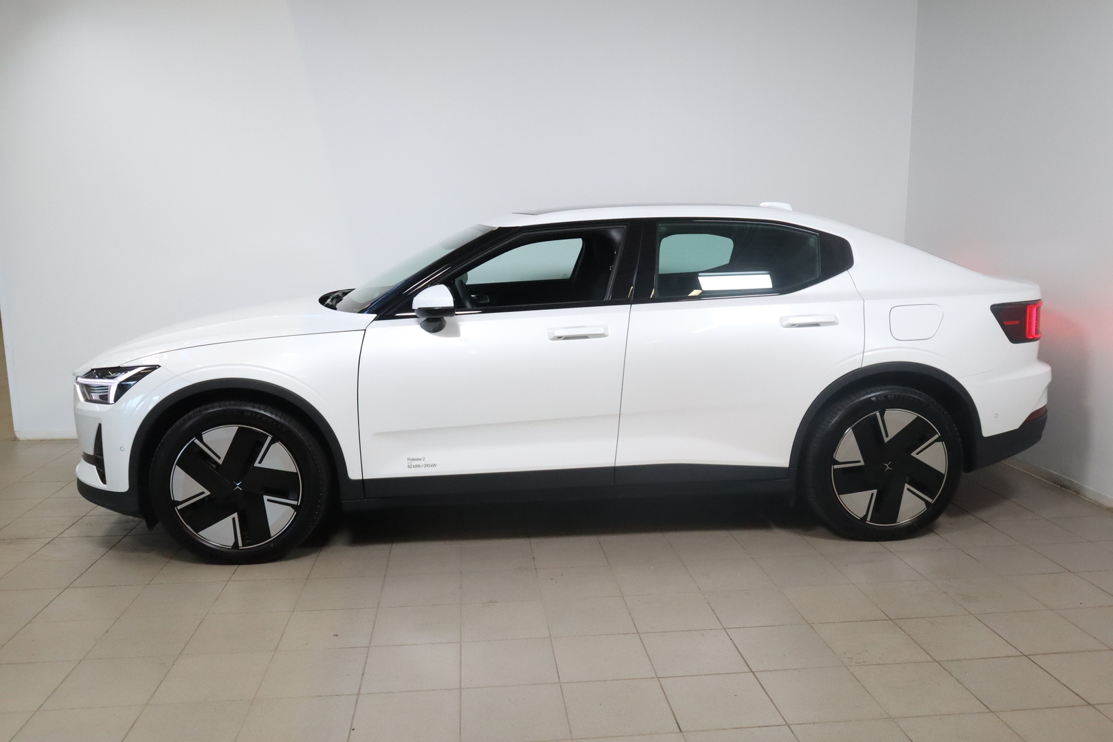 POLESTAR 2 2025