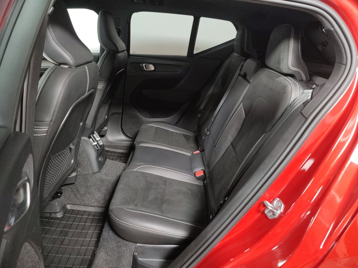VOLVO XC40 2021