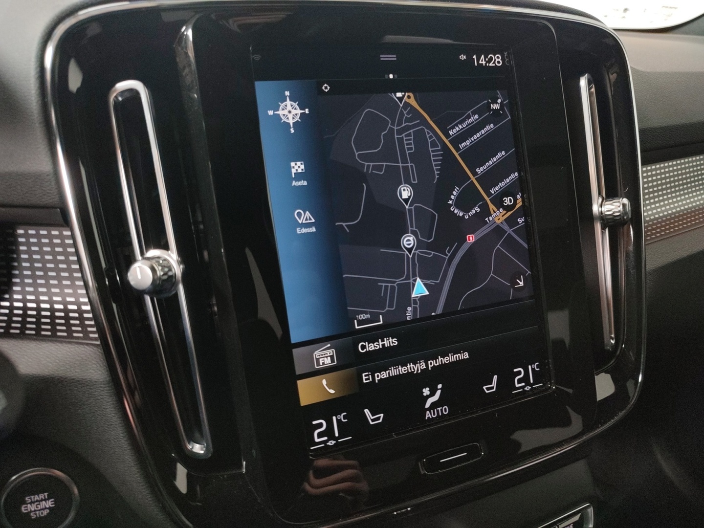 VOLVO XC40 2021