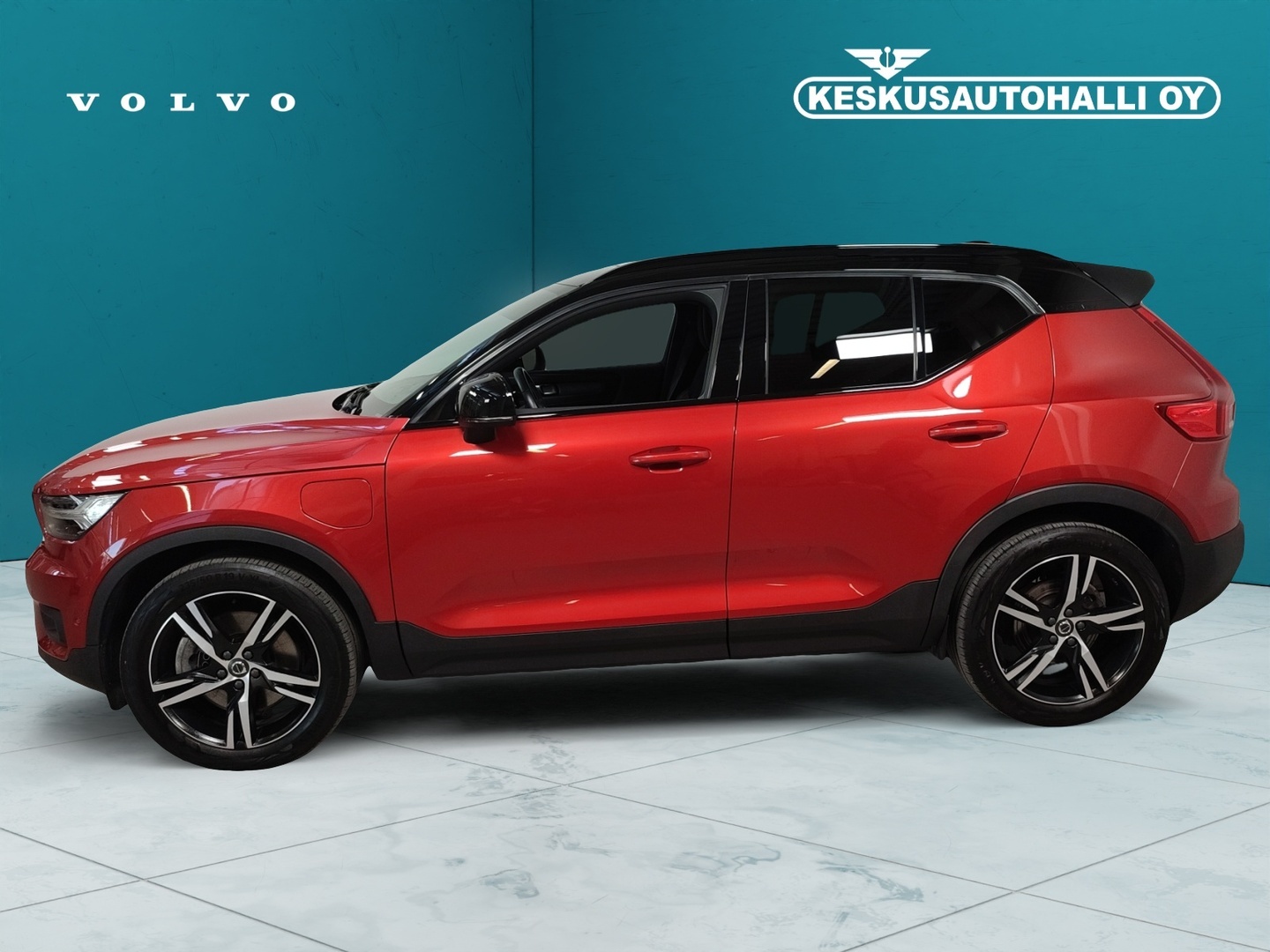 VOLVO XC40 2021