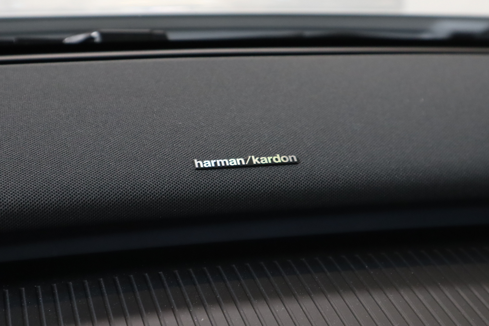 VOLVO EX30 Cross Country 2025