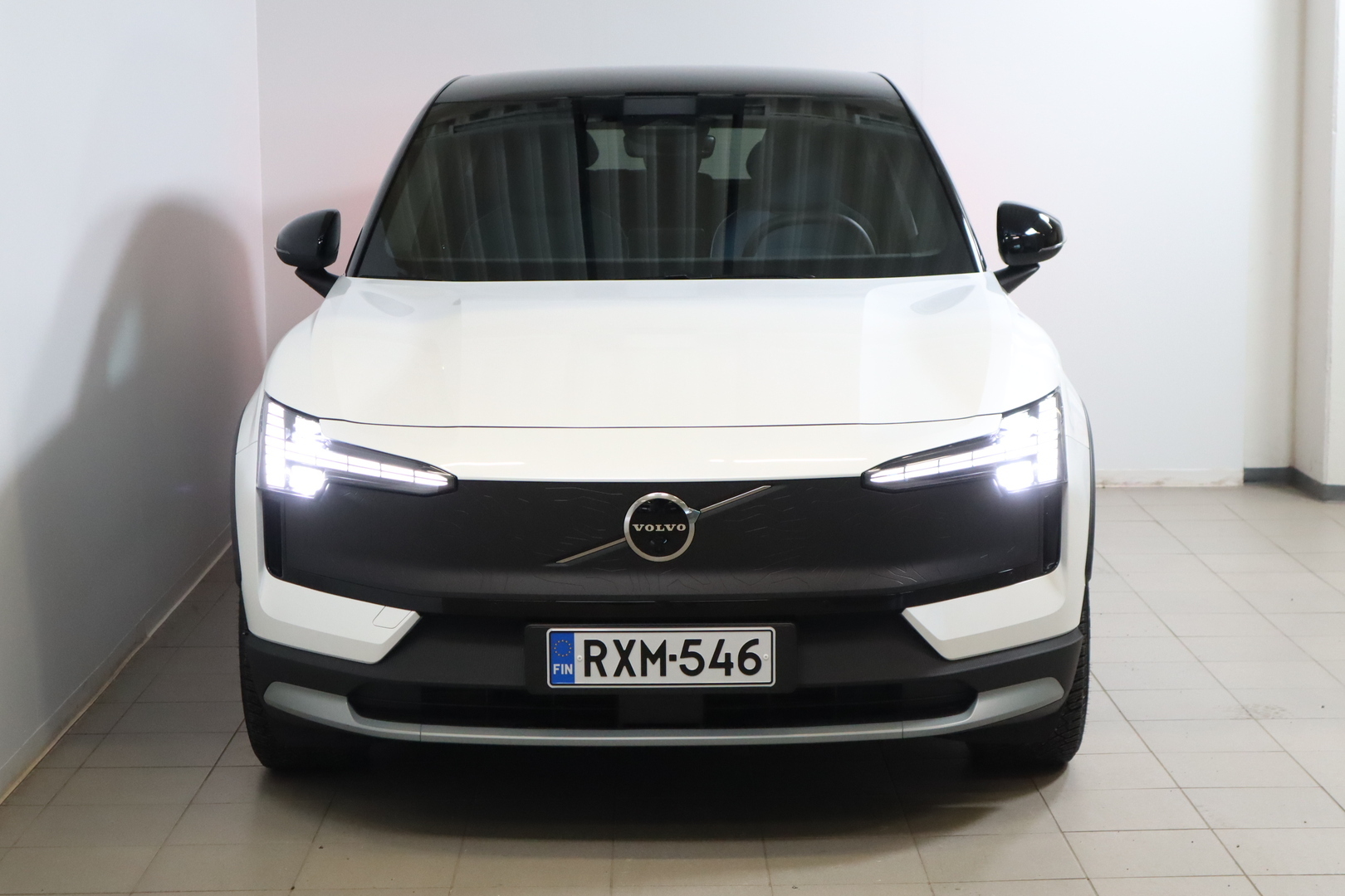 VOLVO EX30 Cross Country 2025