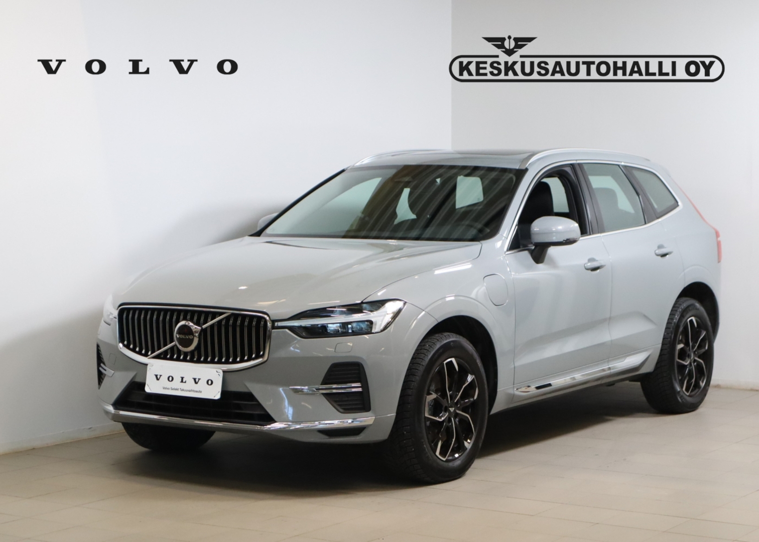 VOLVO XC60 2025