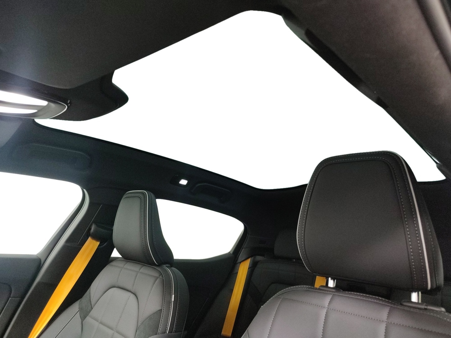 POLESTAR 2 2026