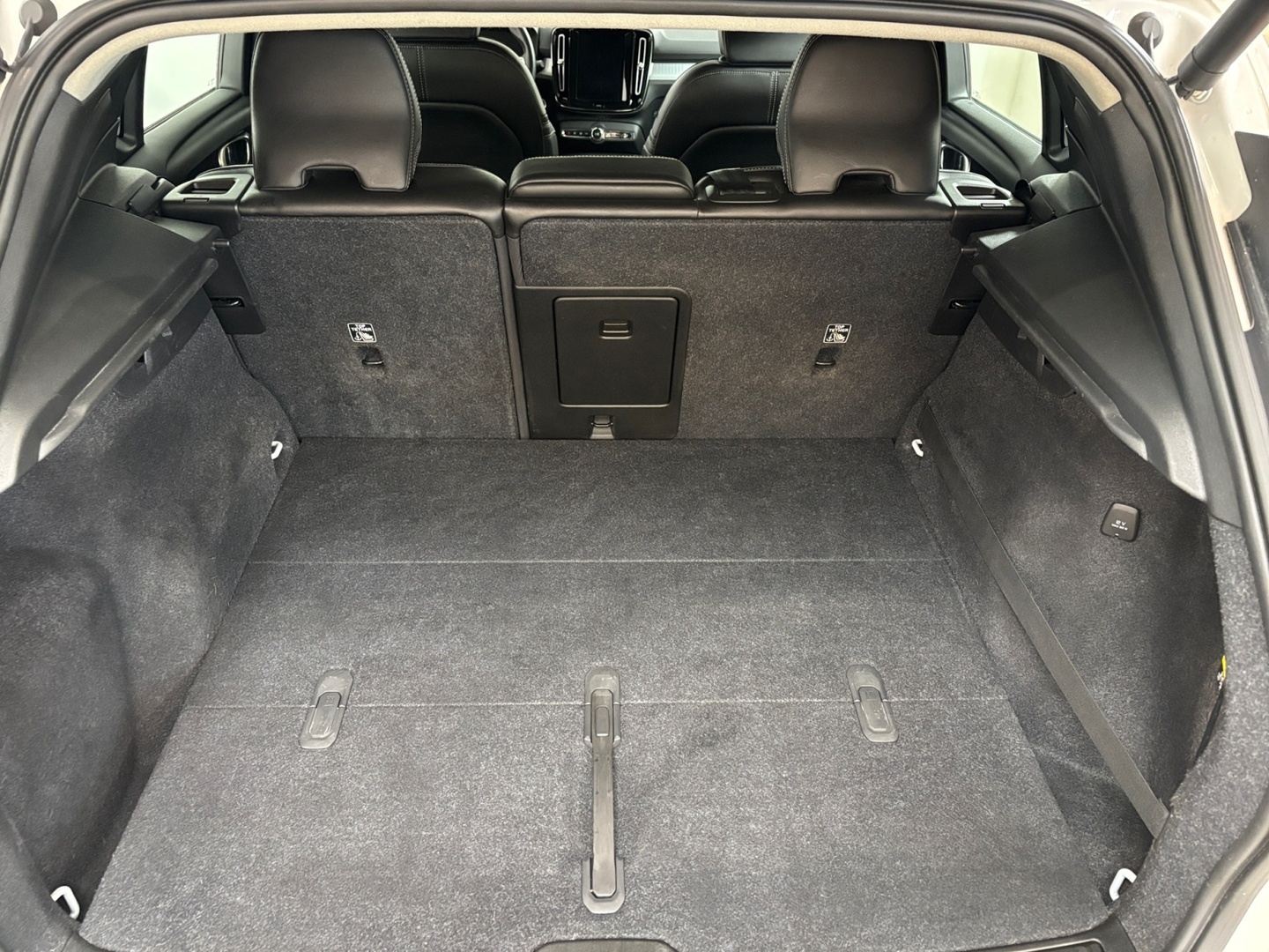 VOLVO XC40 2019