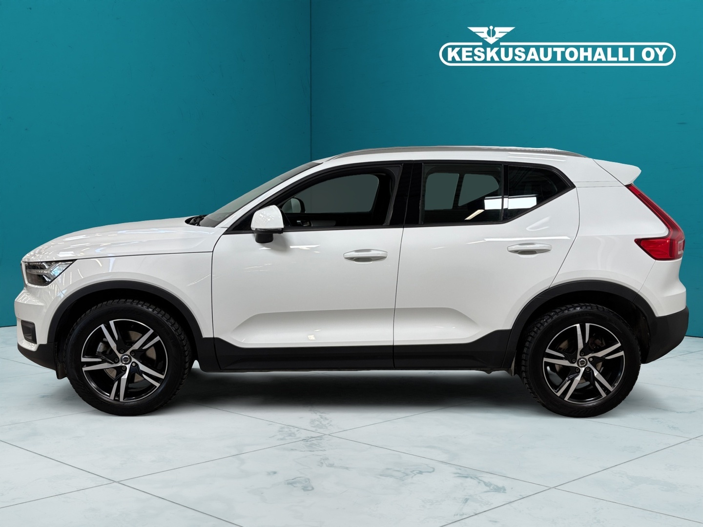VOLVO XC40 2019