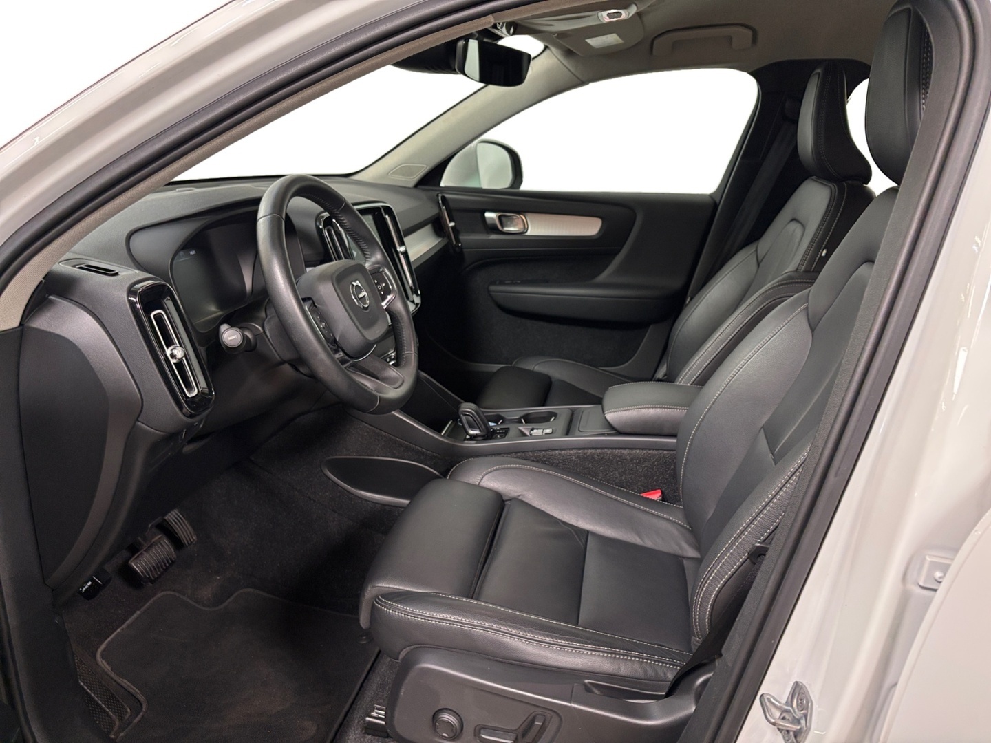 VOLVO XC40 2019