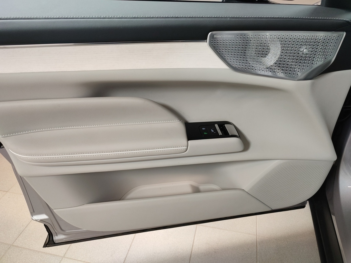 VOLVO ES90 2026