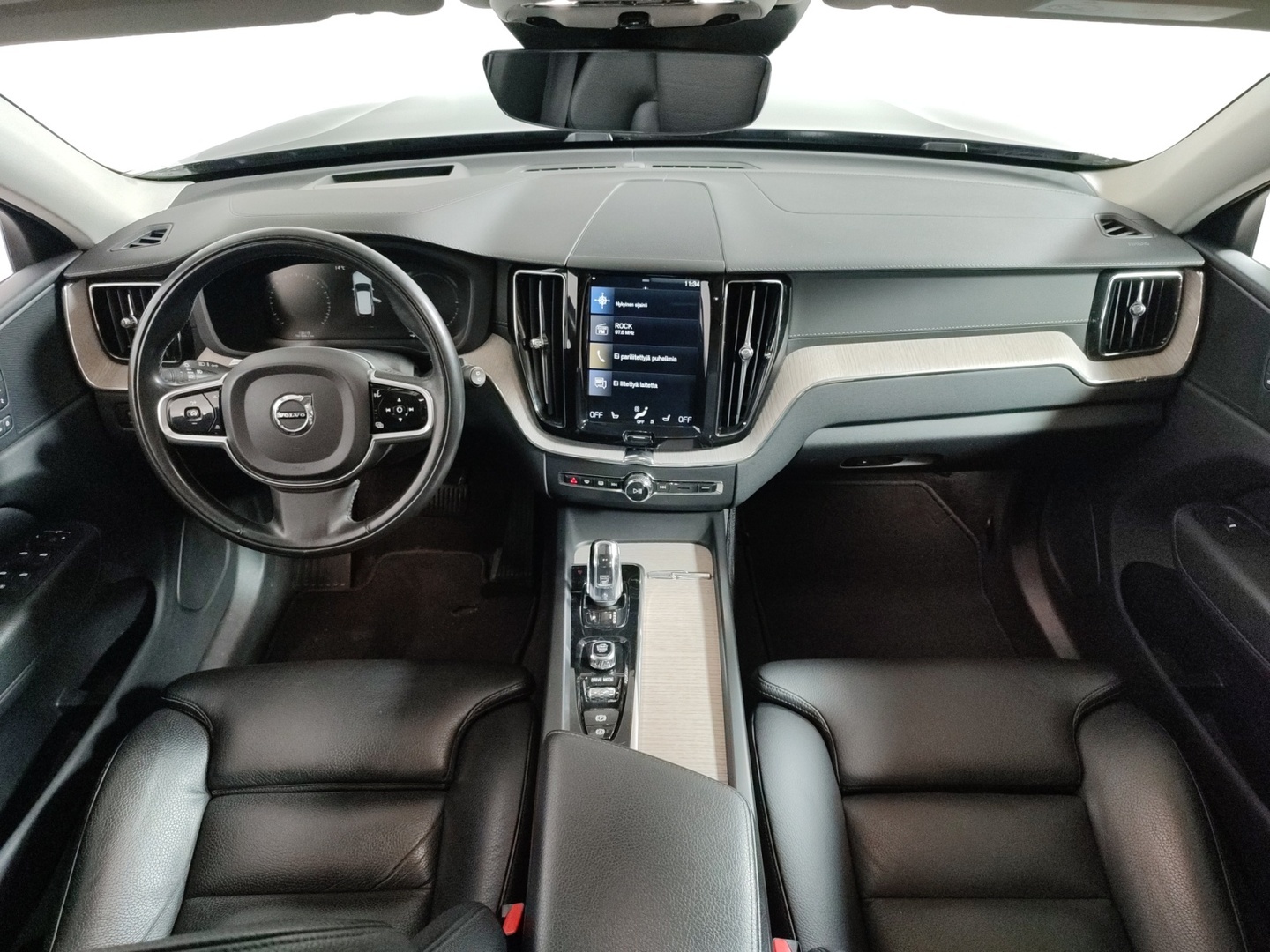 VOLVO XC60 2019