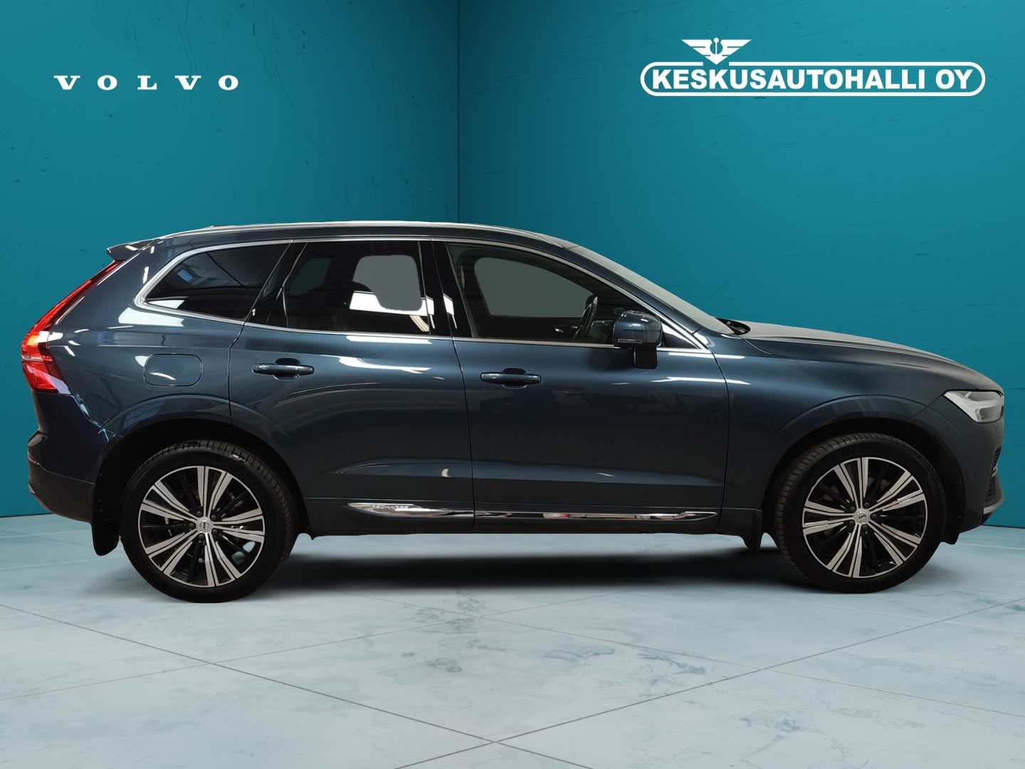 VOLVO XC60 2023