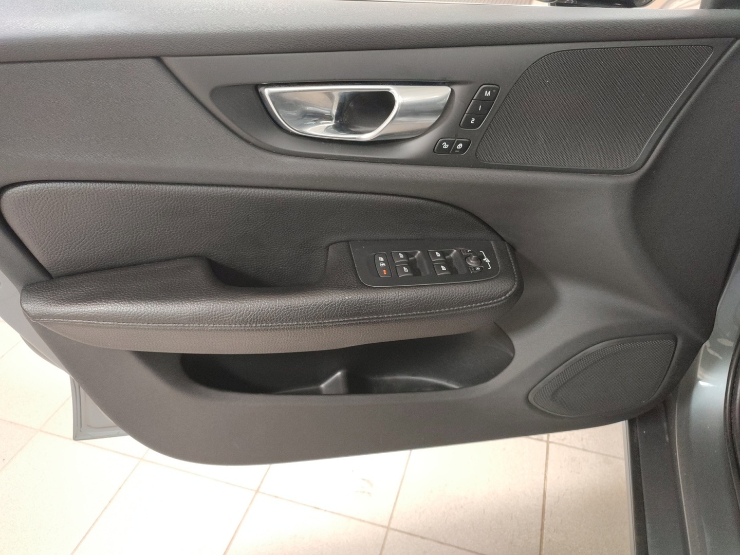 VOLVO V60 2021