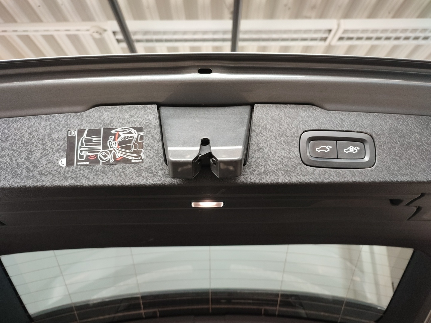 VOLVO V60 2021