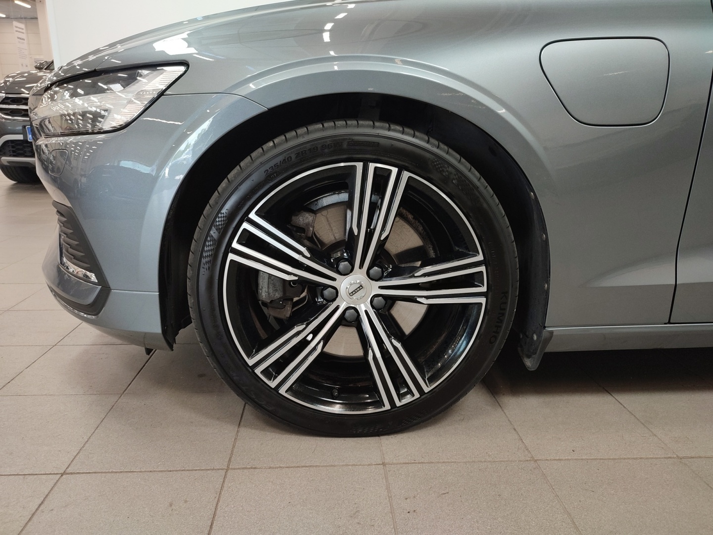 VOLVO V60 2021