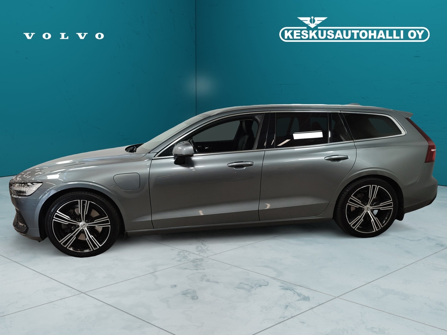 VOLVO V60 2021