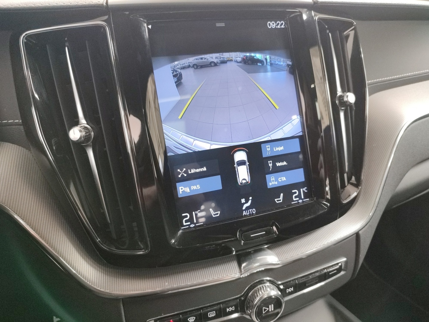 VOLVO XC60 2020