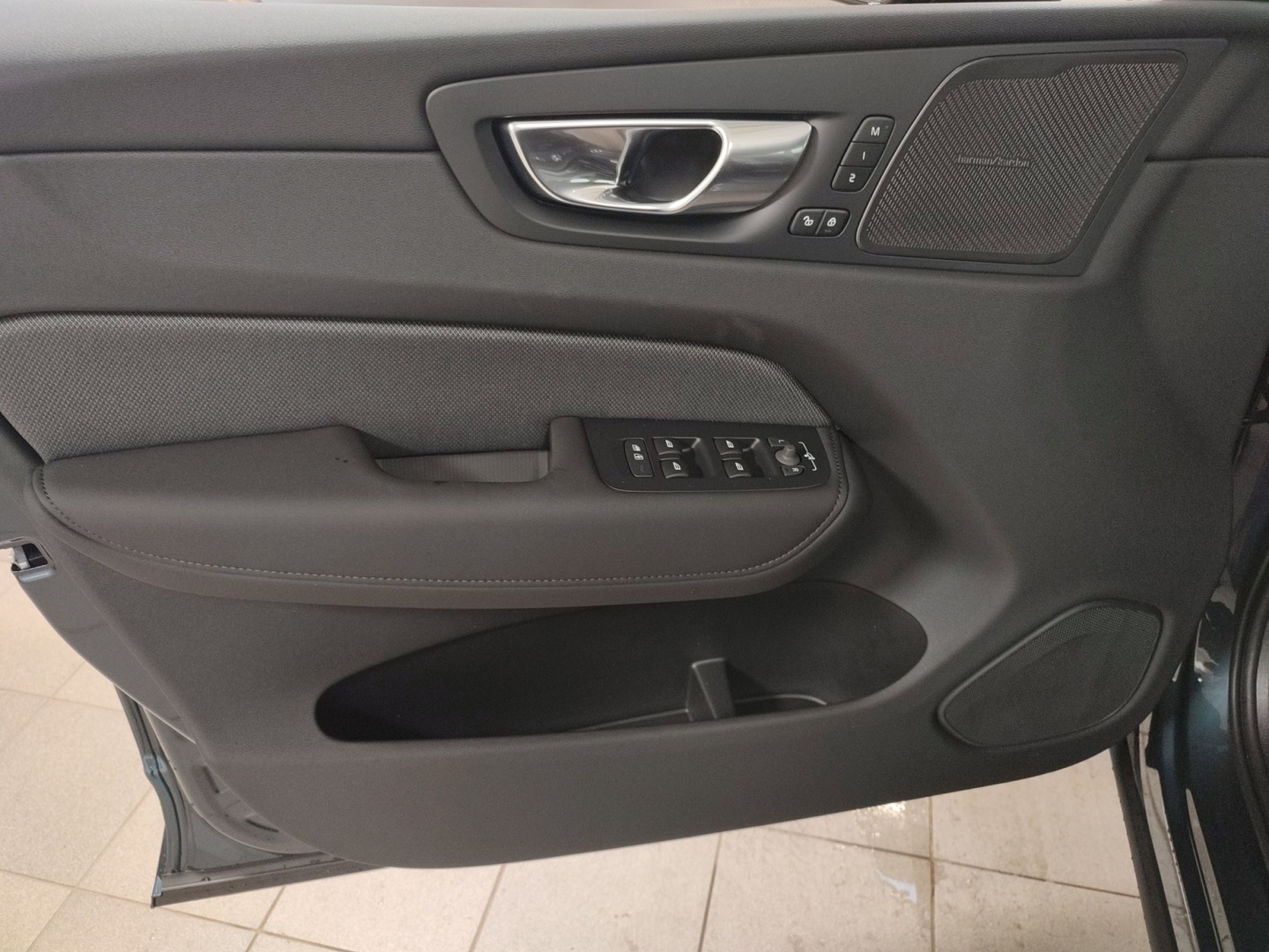 VOLVO XC60 5