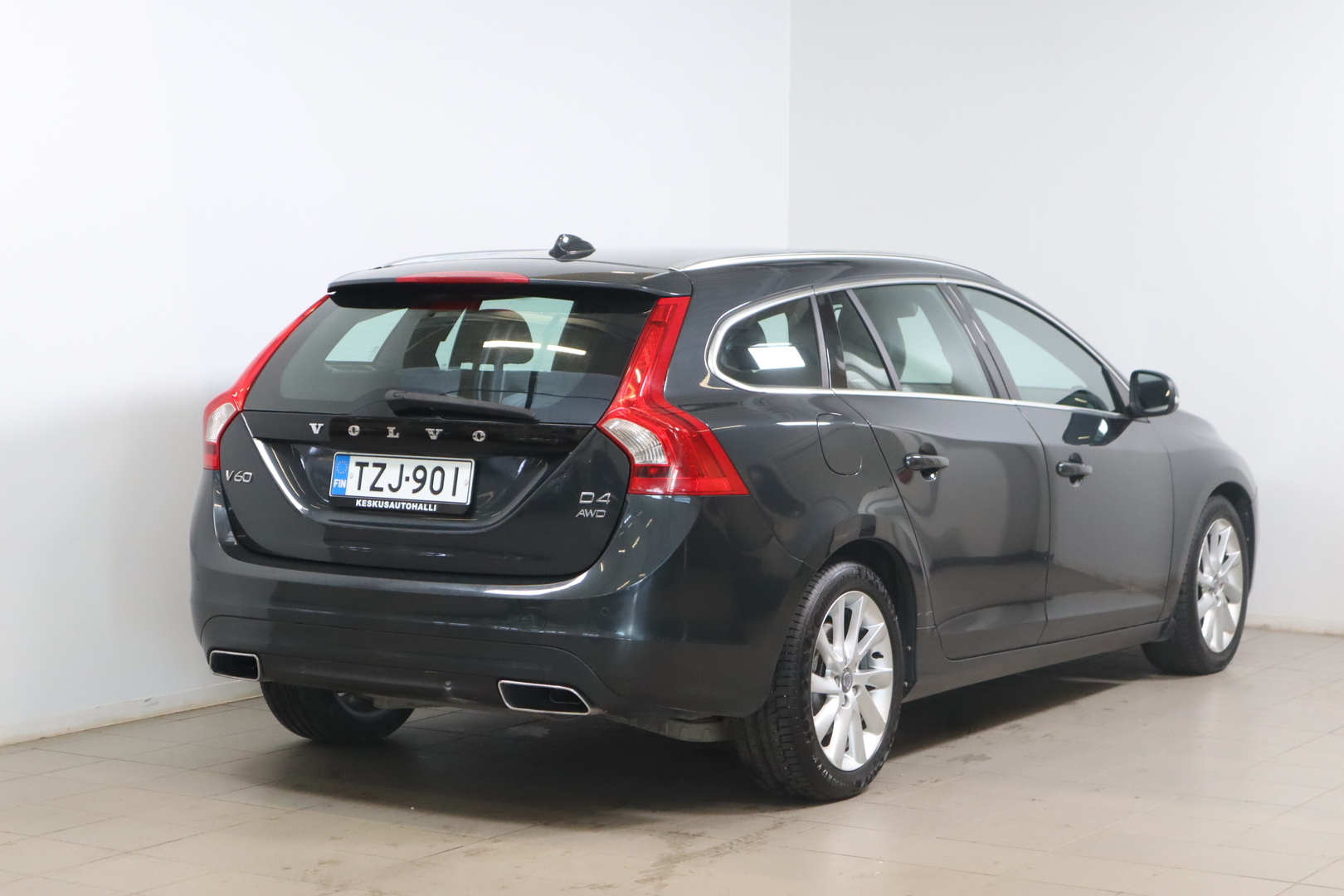 VOLVO V60 2014