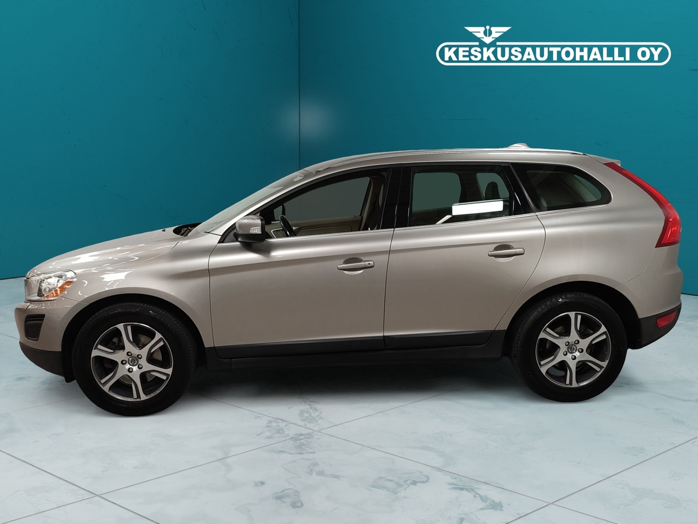 VOLVO XC60 2011