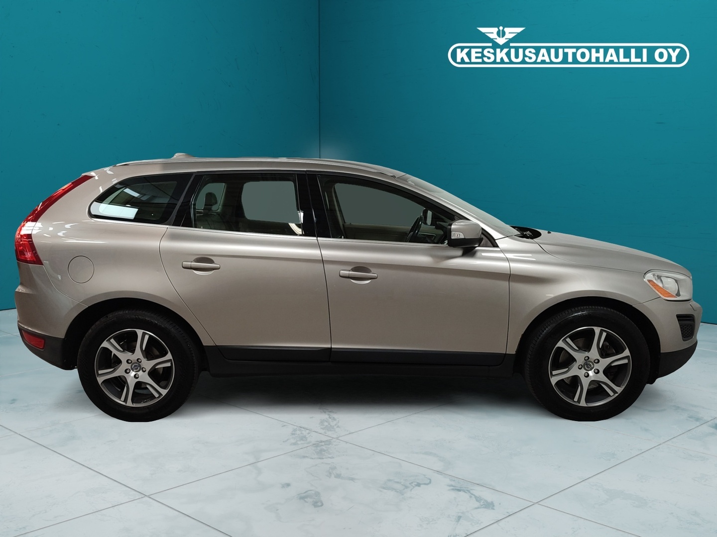 VOLVO XC60 2011