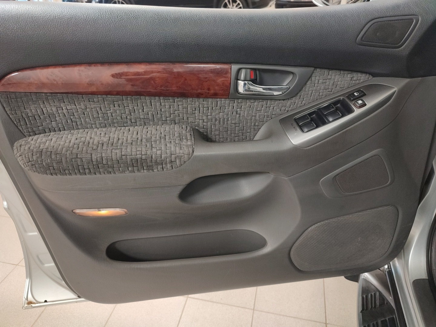 TOYOTA Land Cruiser 2006