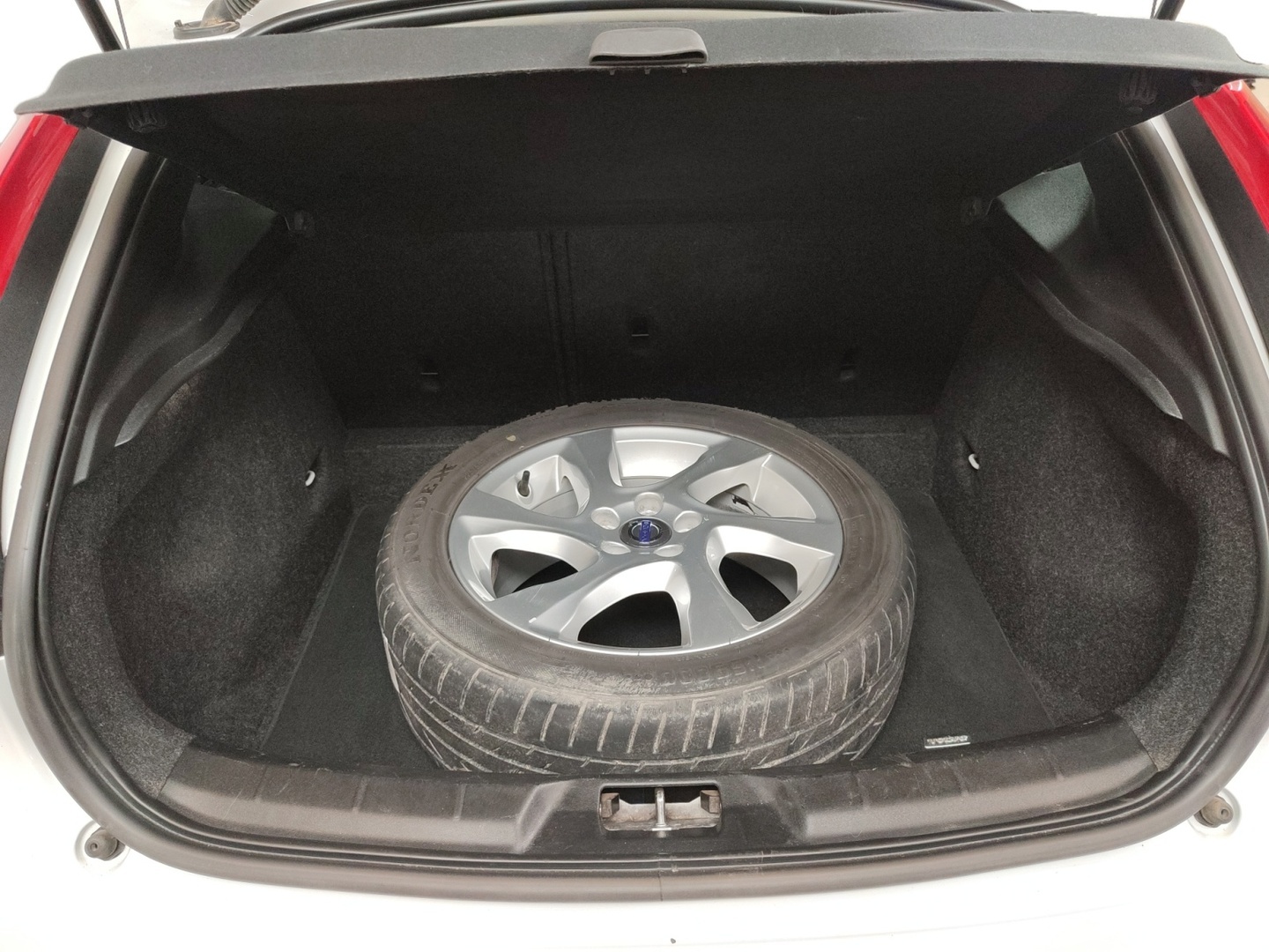 VOLVO V40 Cross Country 2016