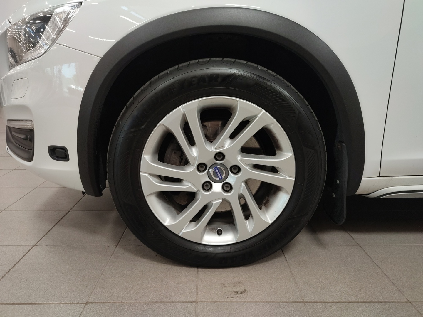 VOLVO V60 Cross Country 2016