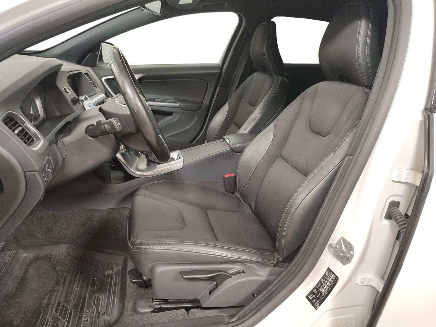 VOLVO V60 Cross Country 2016