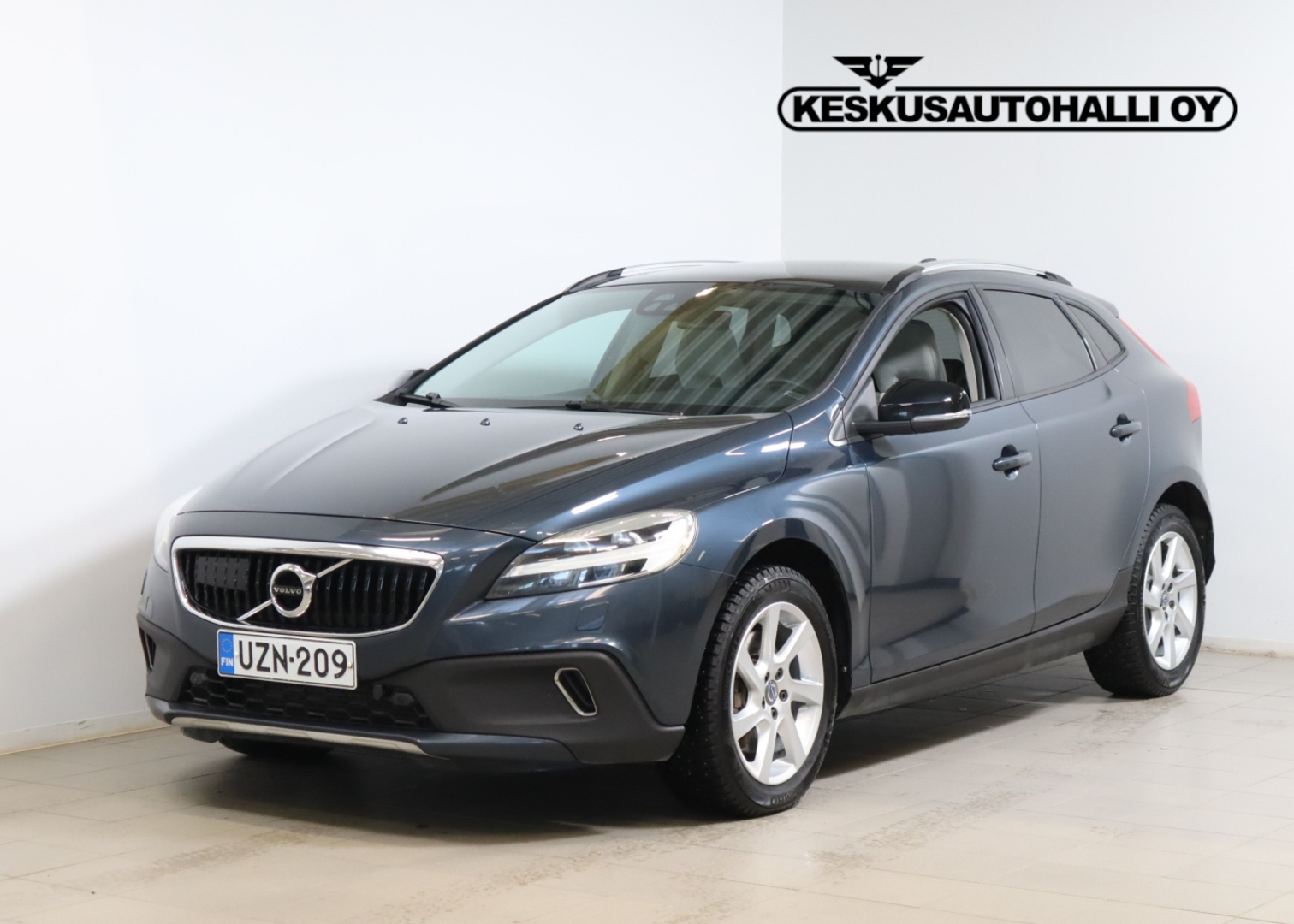 VOLVO V40 Cross Country 2017