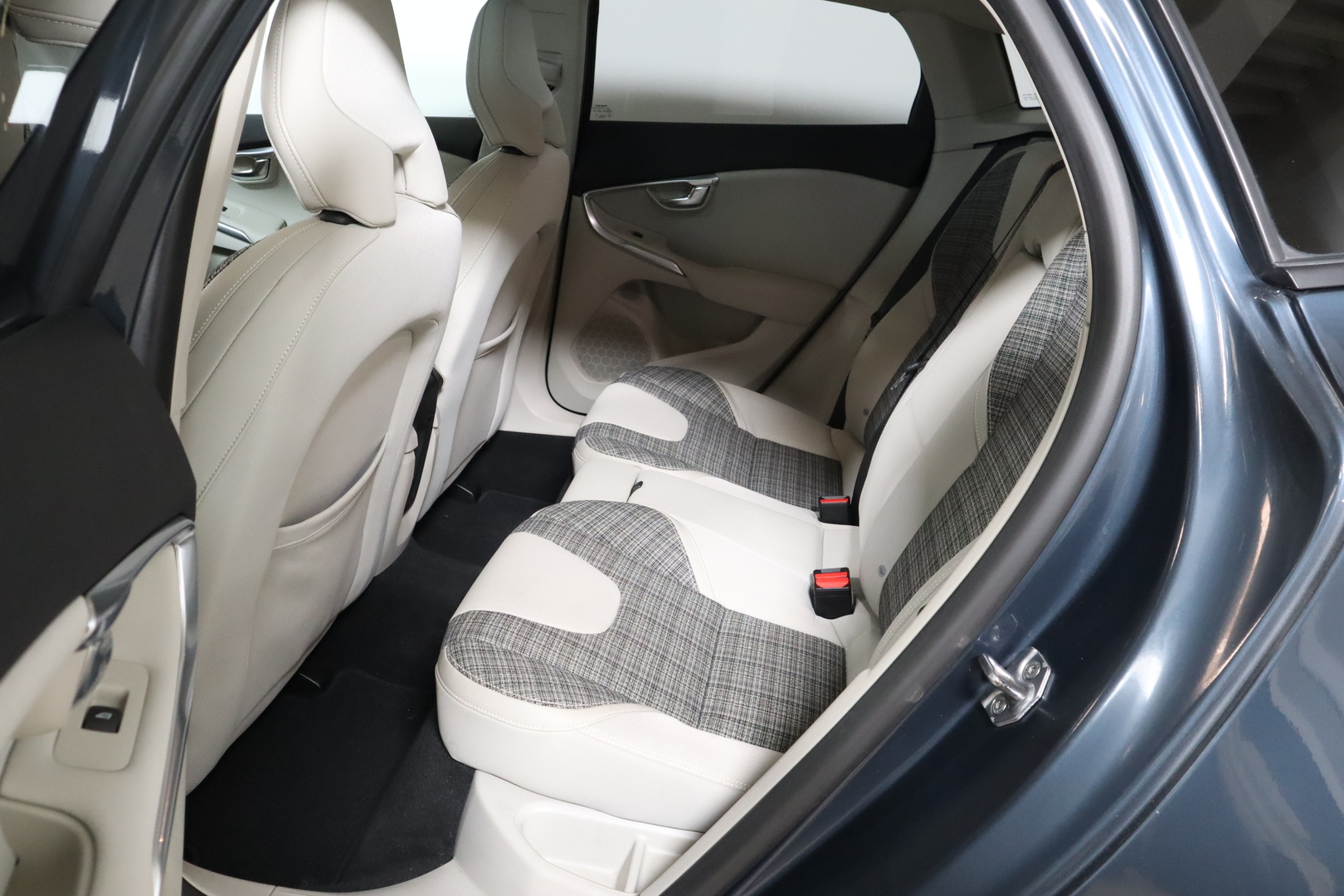 VOLVO V40 Cross Country 2017