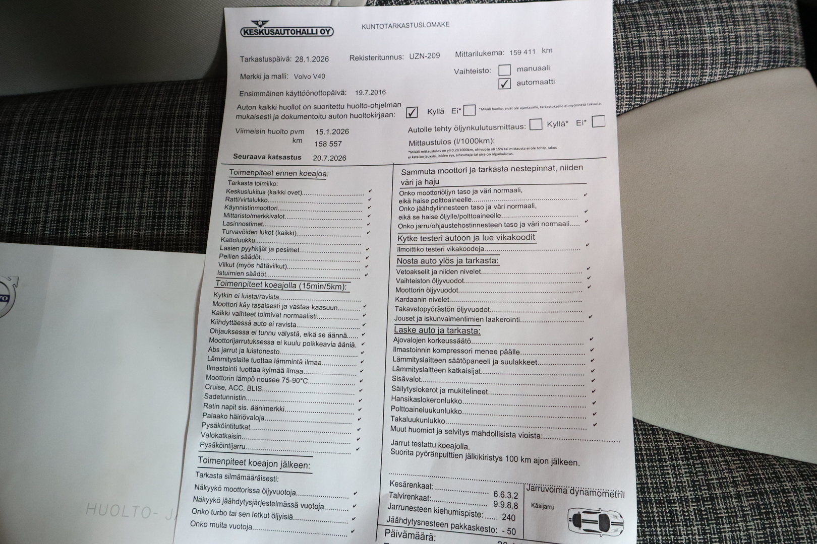 VOLVO V40 Cross Country 2017