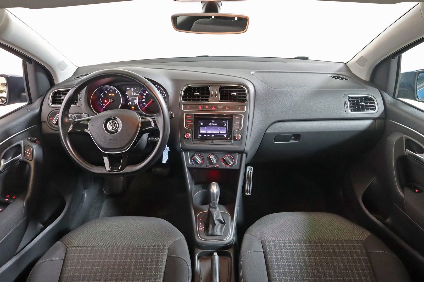 VOLKSWAGEN Polo 2017