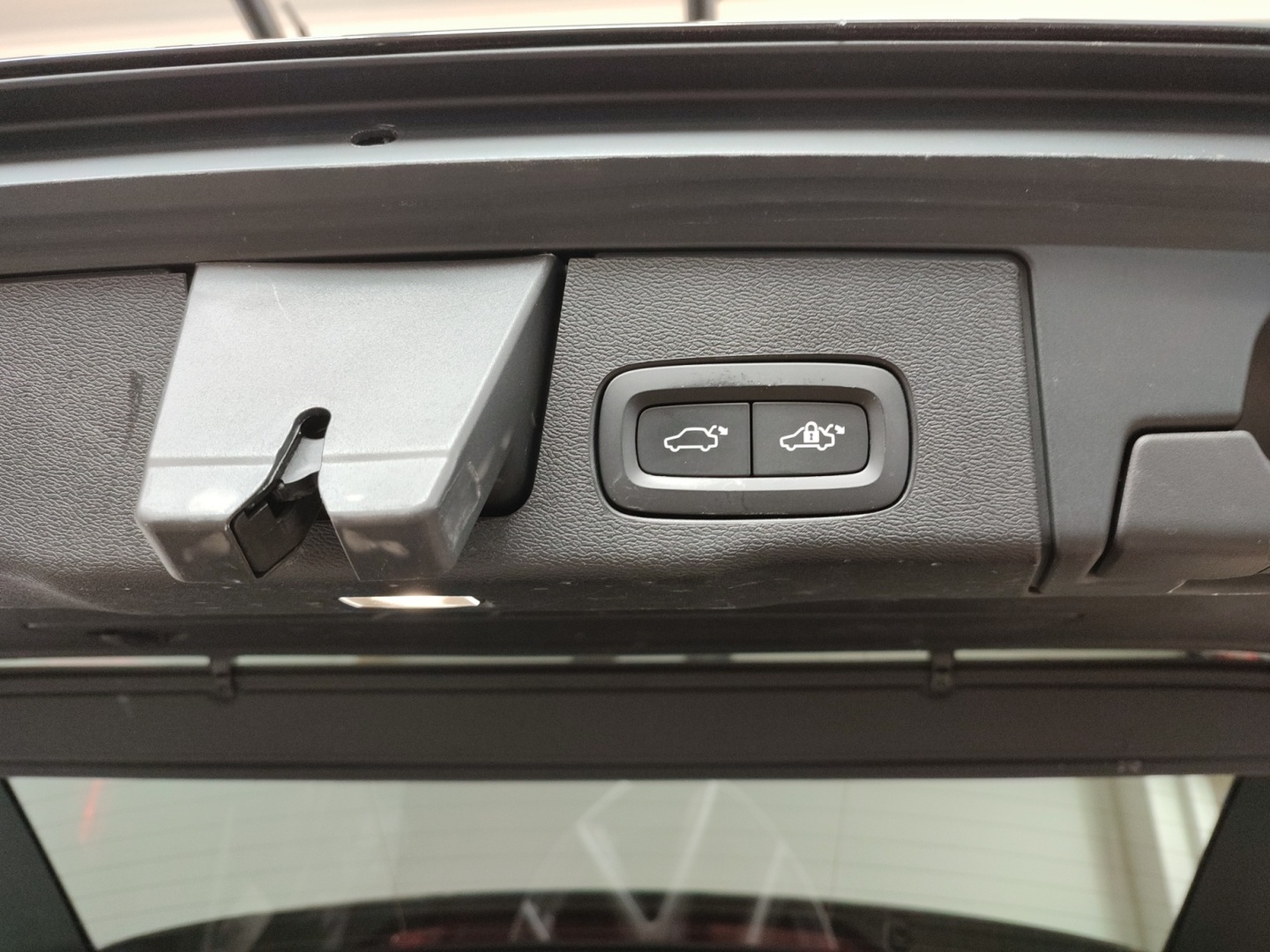 VOLVO XC60 2022