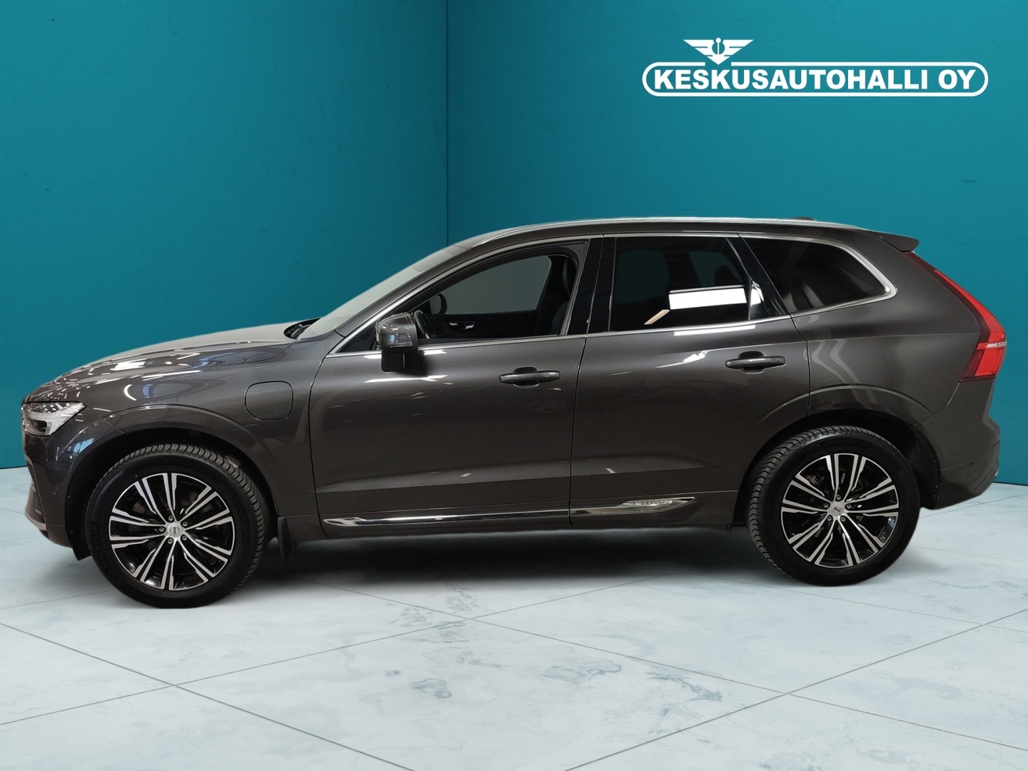 VOLVO XC60 2022