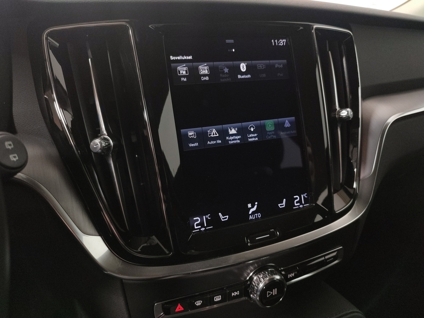 VOLVO V60 2022