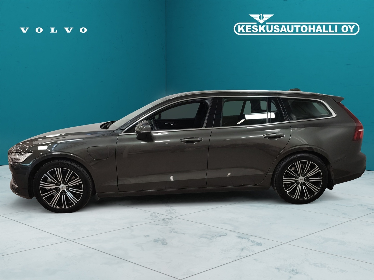 VOLVO V60 2022