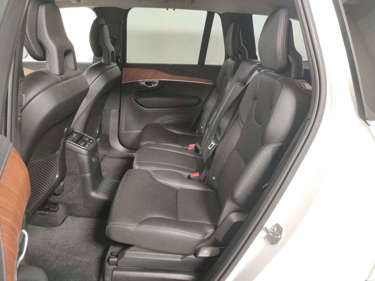 VOLVO XC90 12