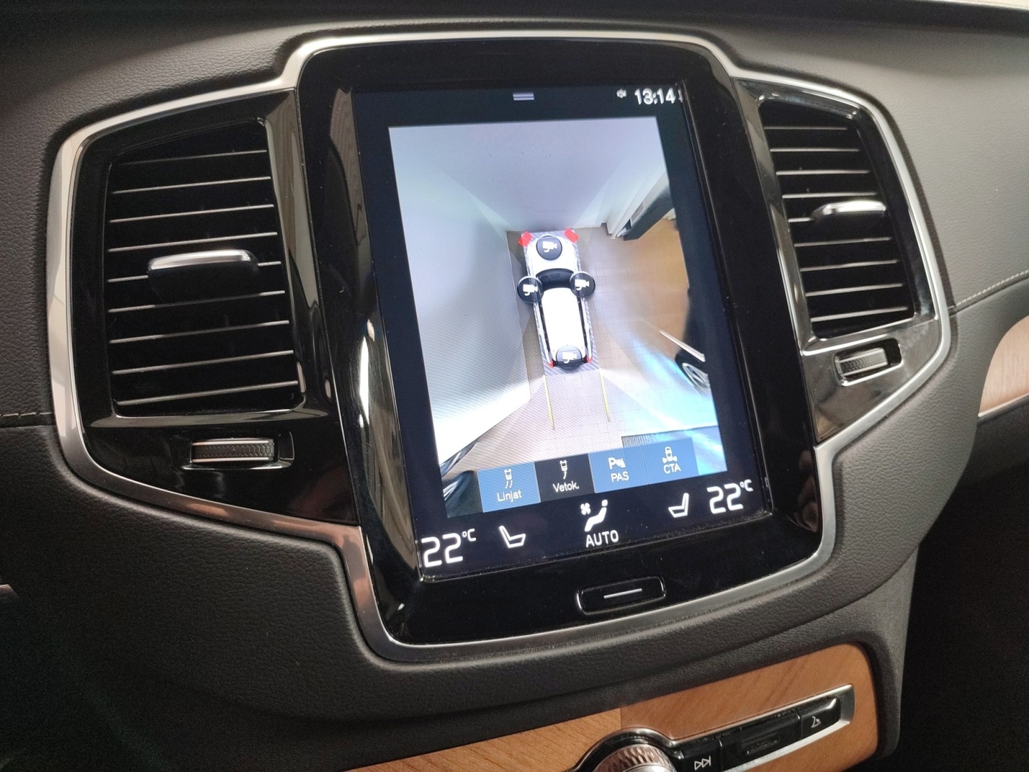 VOLVO XC90 17