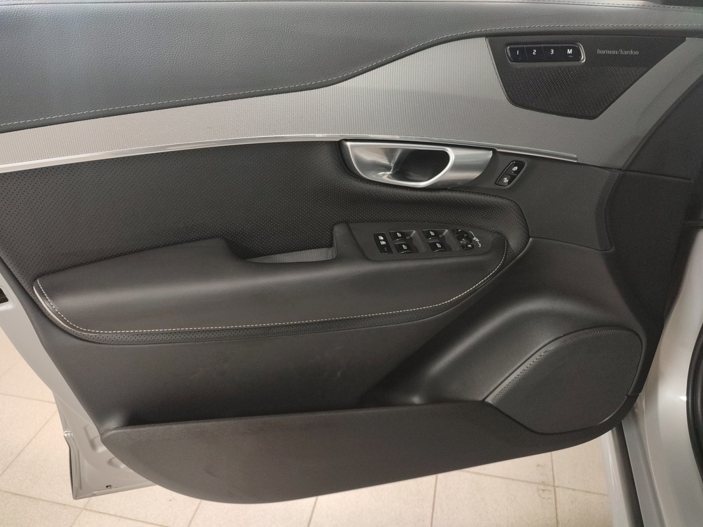VOLVO XC90 2024