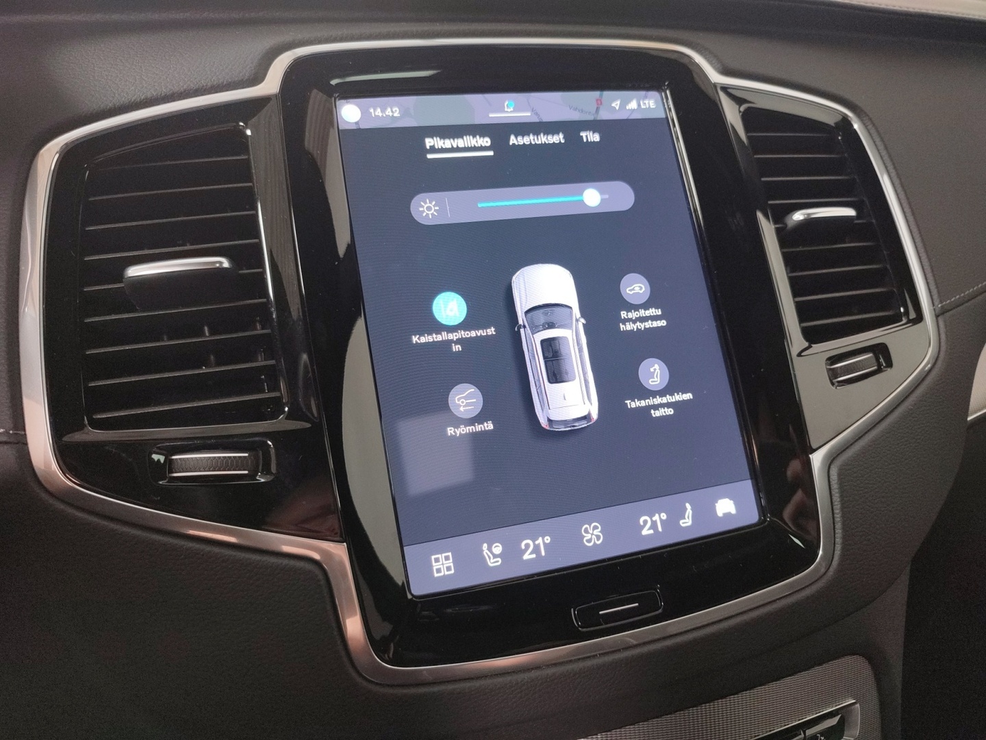VOLVO XC90 2024