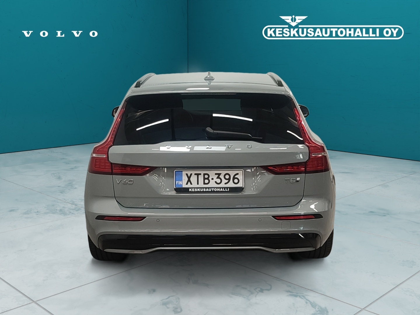 VOLVO V60 2025