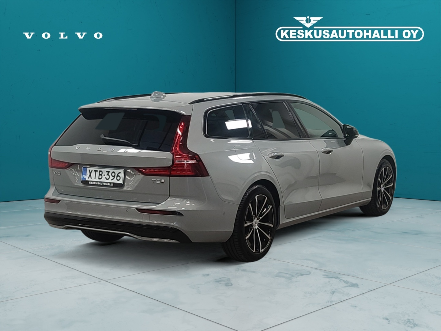 VOLVO V60 2025