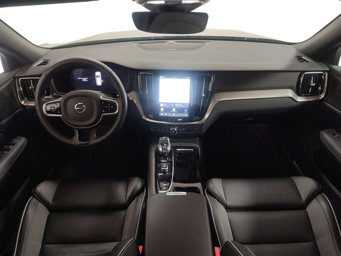 VOLVO V60 2025